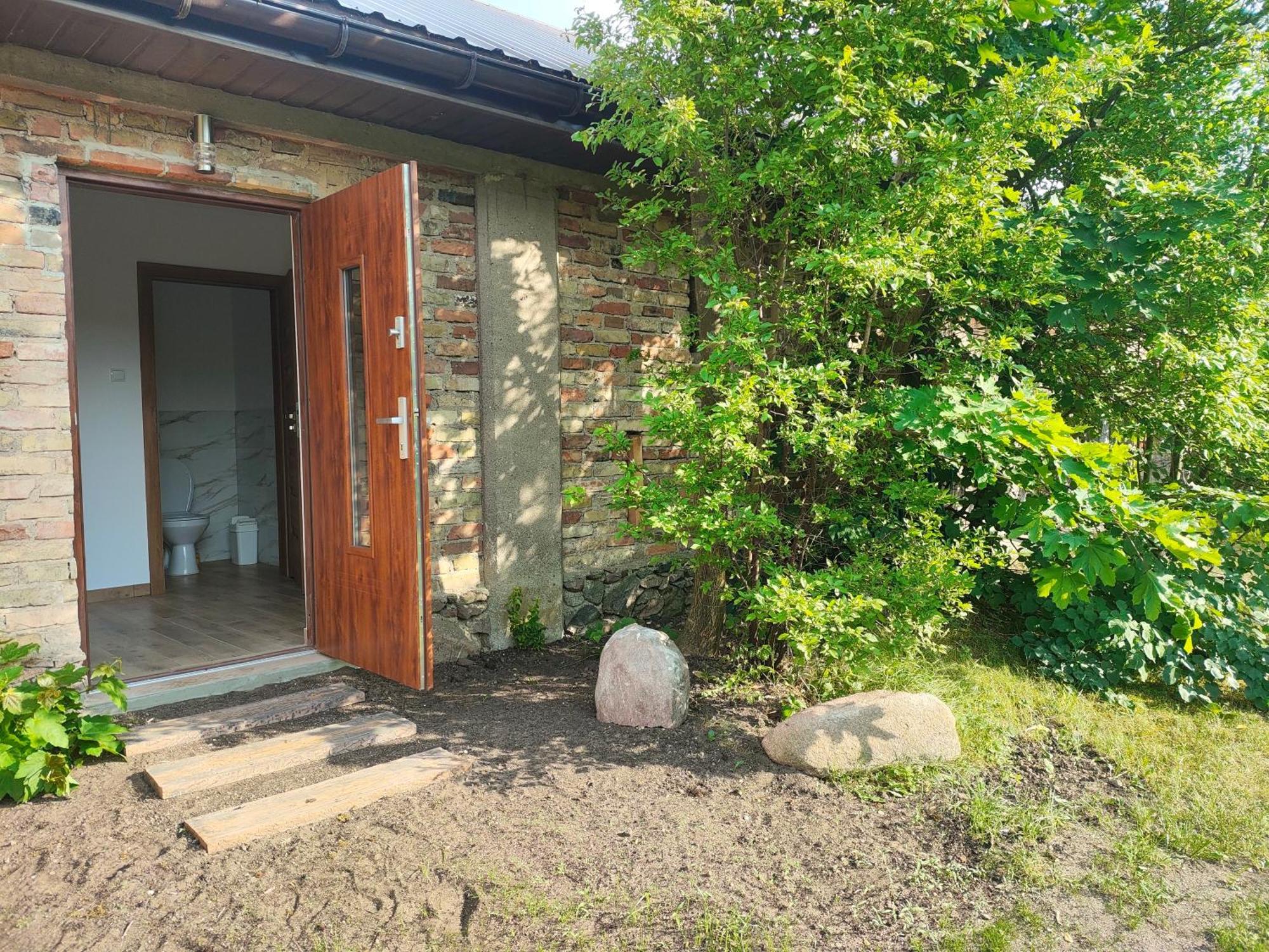Dolistowka: Apartamenty z Jacuzzi, Ogrodem i Placem Zabaw Goniadz Exterior photo