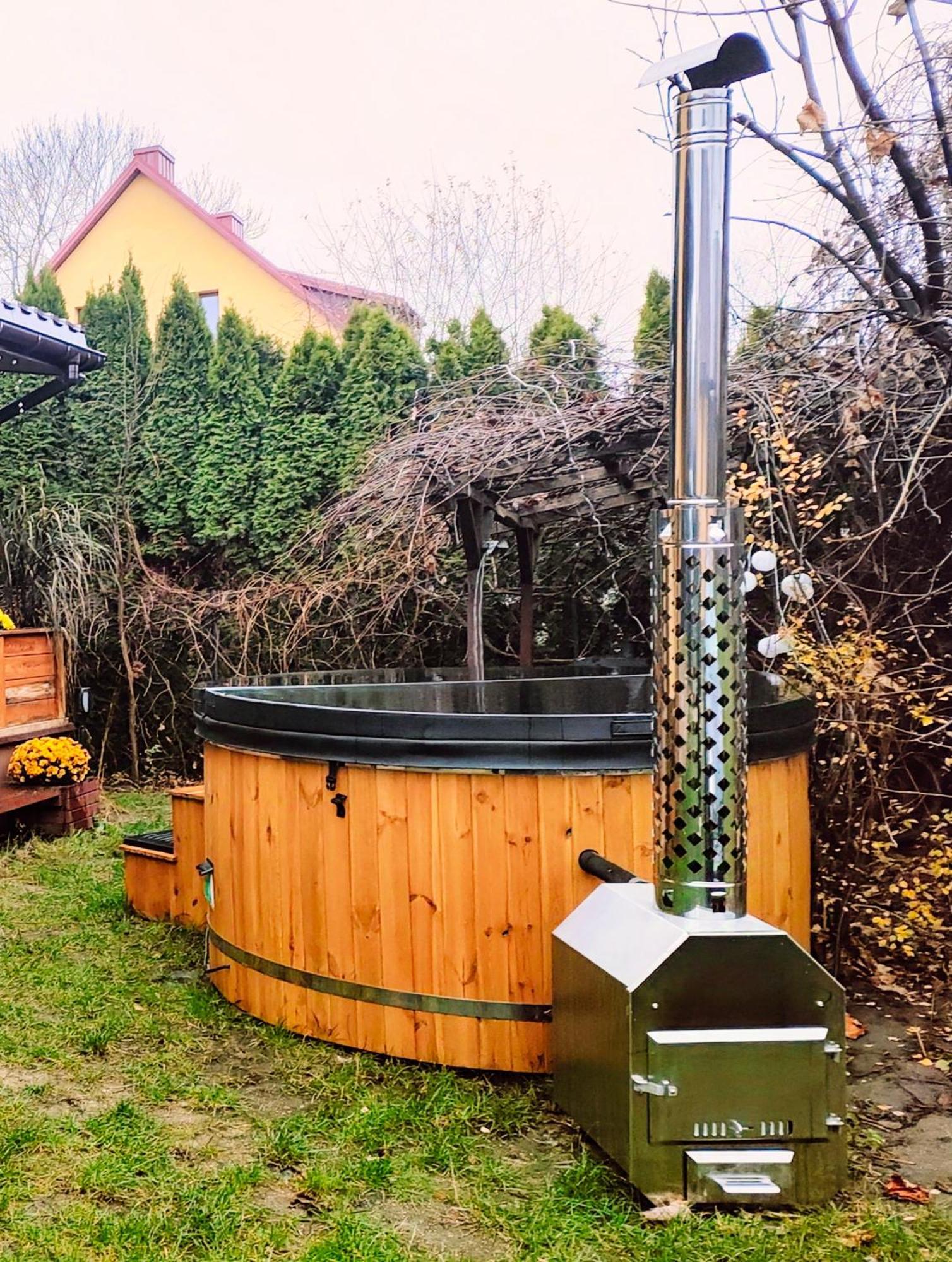 Dolistowka: Apartamenty z Jacuzzi, Ogrodem i Placem Zabaw Goniadz Exterior photo